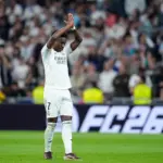 Why does the Bernabéu boo?