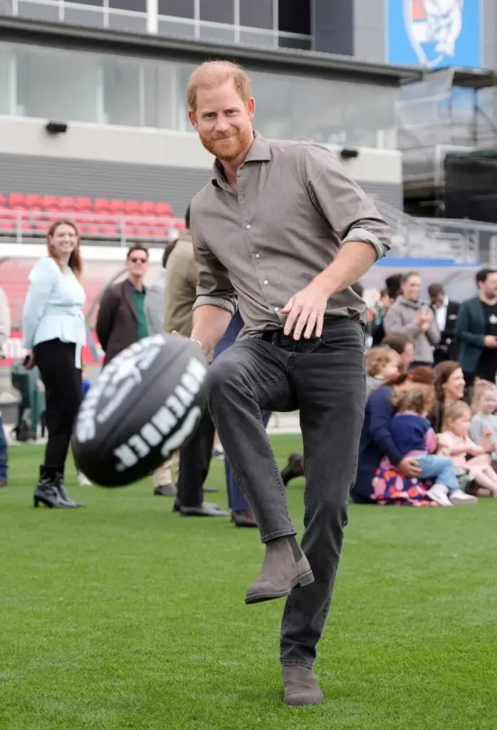 Enrique de Inglaterra opens up about his family and Meghan Markle participates in ‘MasterChef’: the Sussexes exude warmth in Australia