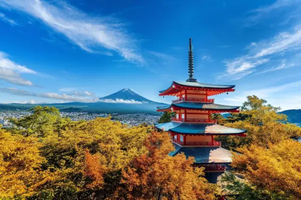 Discover Japan in autumn: two trips to experience a memorable season