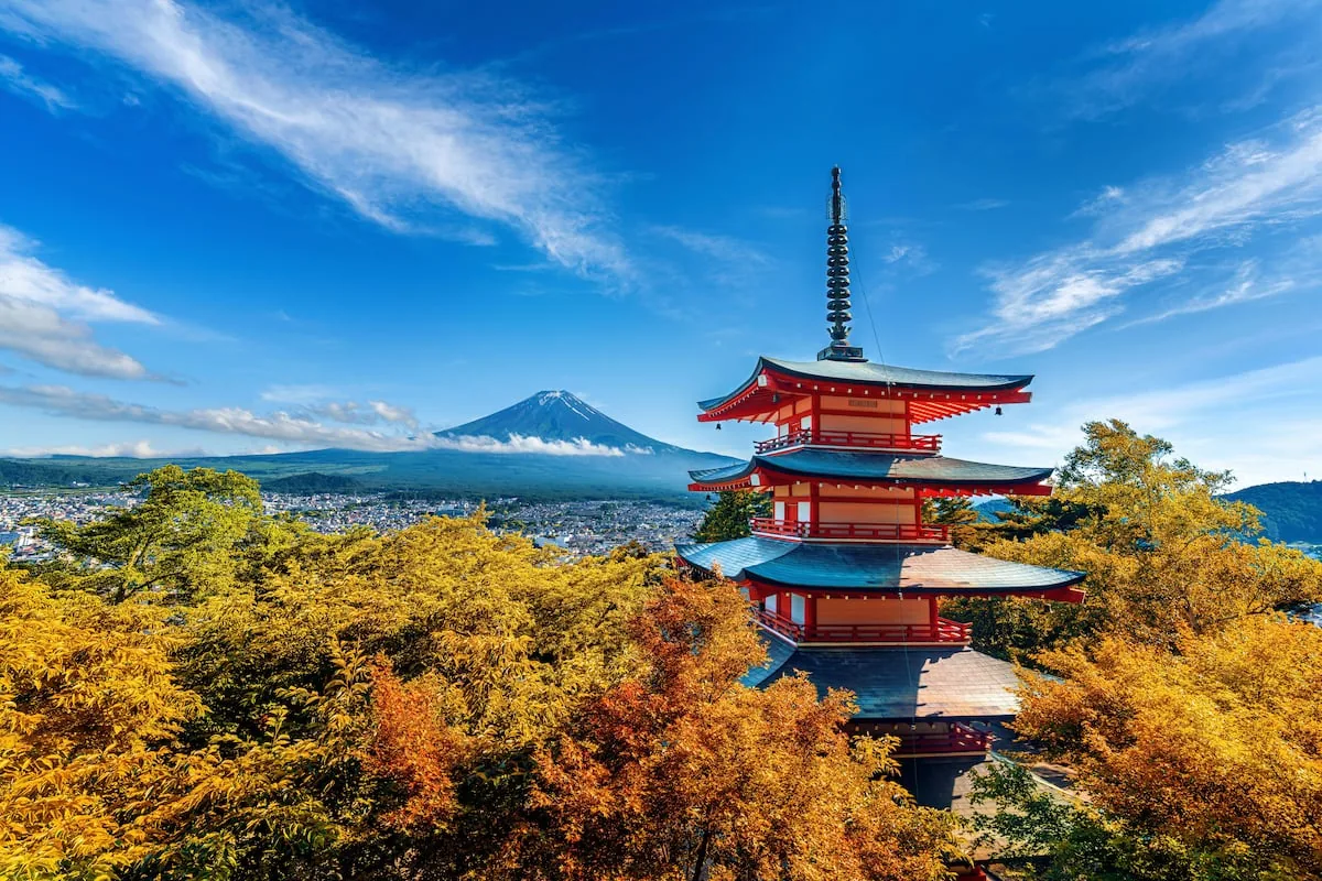 Discover Japan in autumn: two trips to experience a memorable season