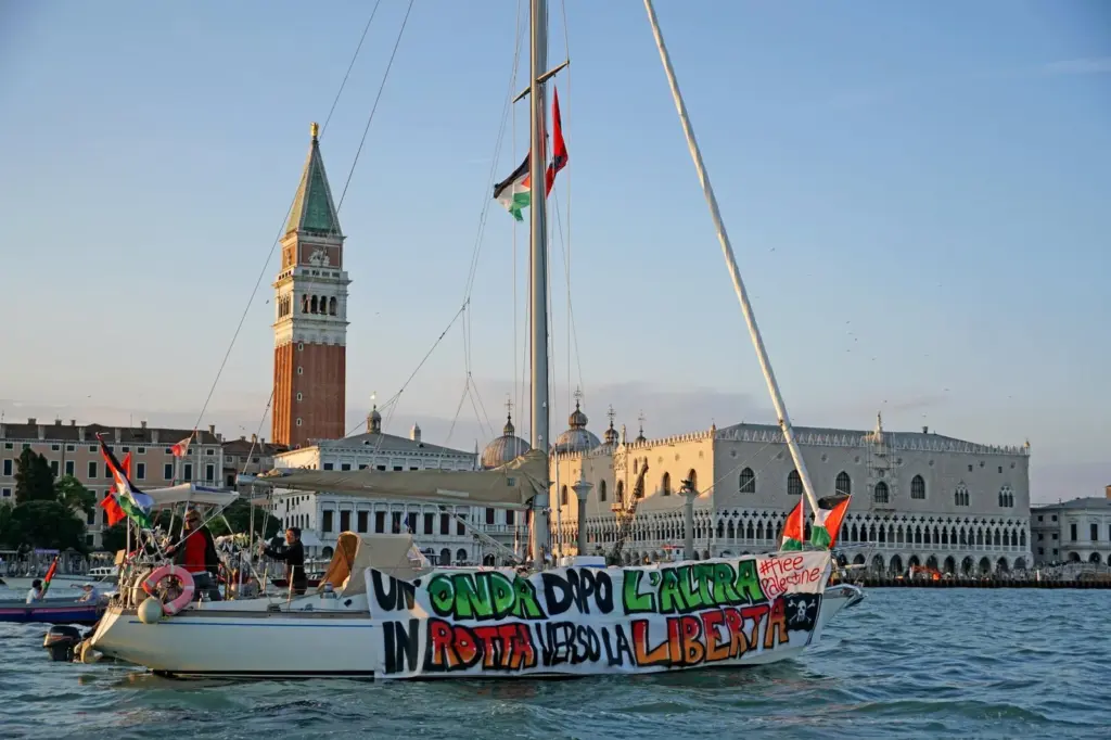 The new Gaza flotilla attempts to block a ship with alleged military supplies for Israel