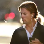 The art of spitting on the ground