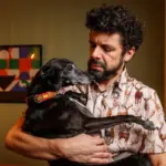 Javier Rodríguez, writer: “There is a political issue in giving a dog a voice in a novel”