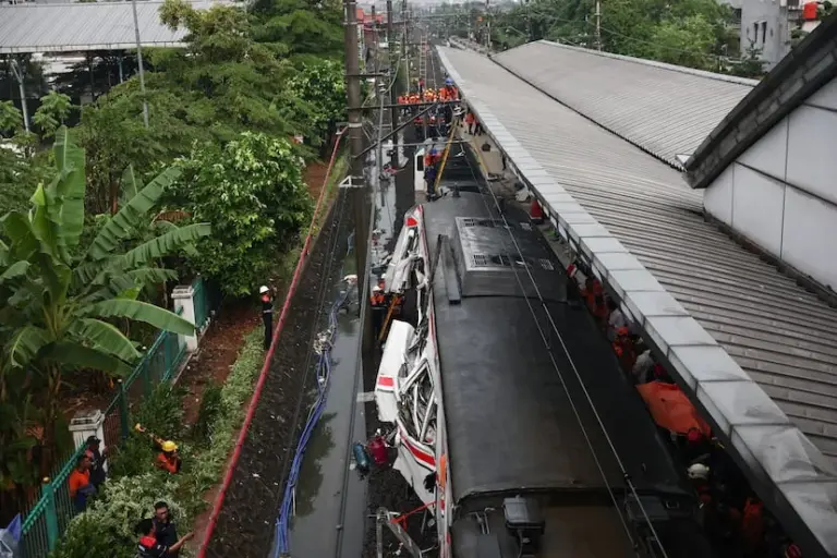 At least 14 women die in two-train collision in Indonesia