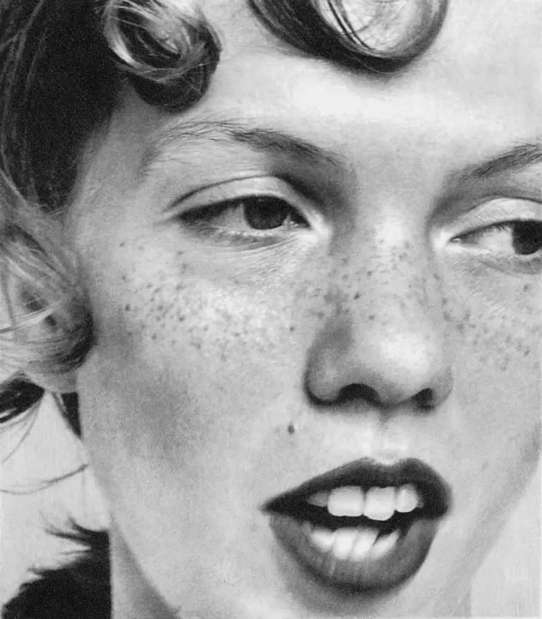 The challenge of photographer Jack Davison: three days in London and 111 portraits (37 per day)