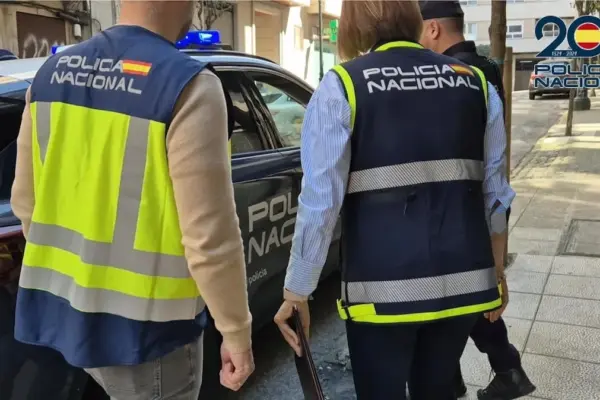 Detenido en Santa Coloma un profesor de educación primaria por pornografía infantil