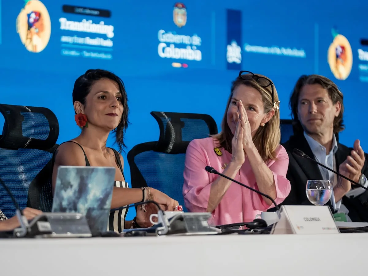 Half a hundred countries launch a coalition in Santa Marta to promote the end of the fossil era "without taboos"