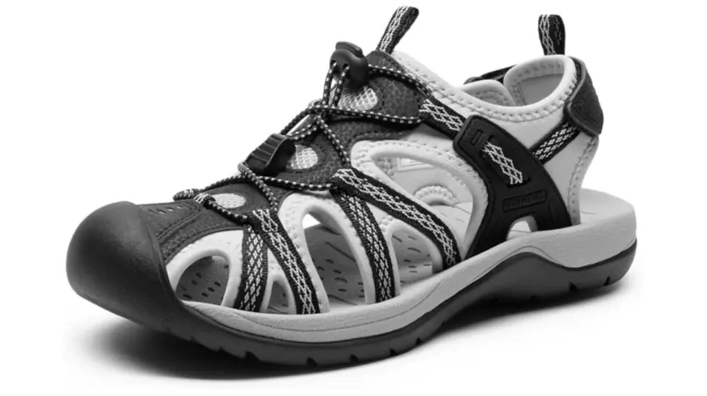 Women's hiking sandals