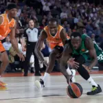 Panathinaikos disrupts Valencia Basket's plans and takes the lead in the series