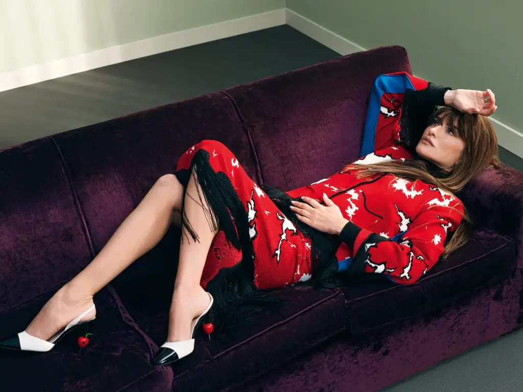 Penélope Cruz: “I would never allow anyone to take away my voice when it comes to denouncing the abuse of civilians and children”