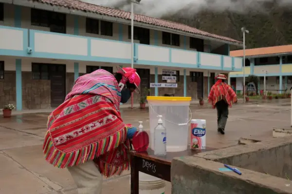 The second place for the final round in the Peru elections is decided in the courts