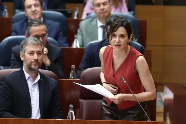 Ayuso to Vox: “They are treating immigrants like scum. What I defend is law and order”