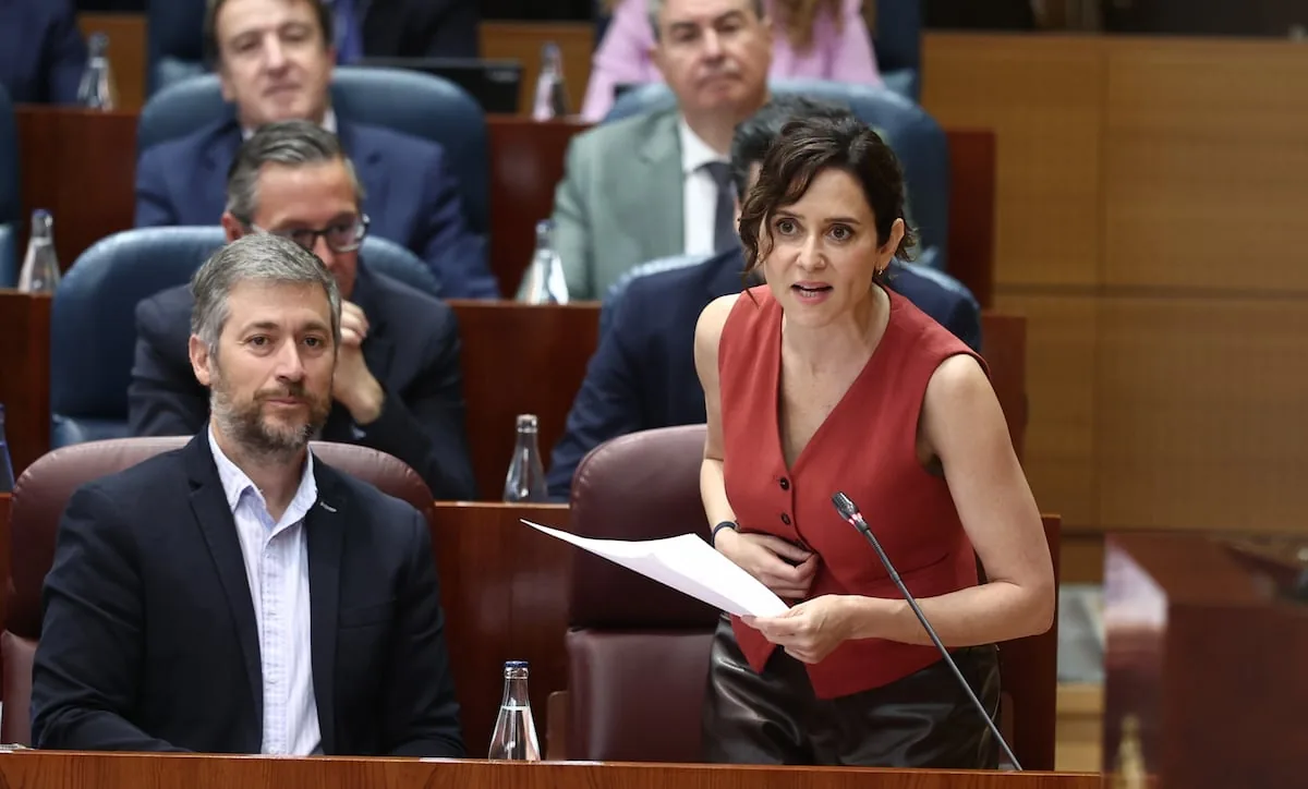 Ayuso to Vox: “They are treating immigrants like scum. What I defend is law and order”