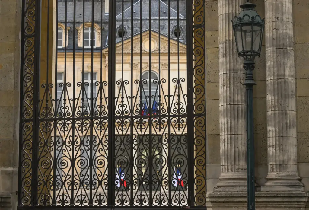 Butler of the Élysée sentenced to one year in prison for stealing part of the palace's dinnerware