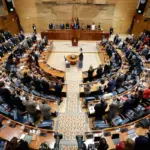 Madrid boosts the budget for its deputies' taxis to 270,000 euros per year, whose salaries have been raised four times in two years