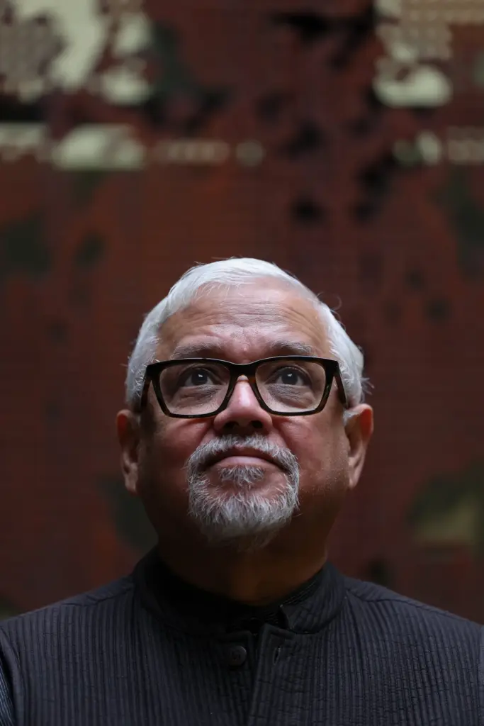 Amitav Ghosh, writer: “In the US, the doomsday shelter industry has greatly expanded”