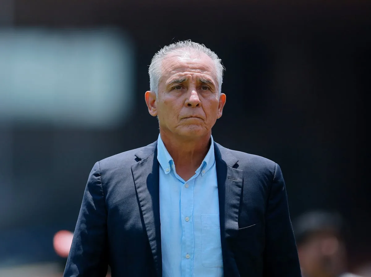 The Mexican Football Federation sanctions the head coach of Mazatlán for his sexist comments about referee Katia Itzel García
