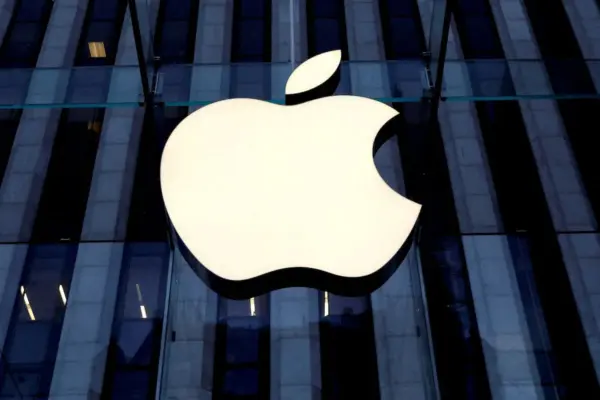 Apple earns 17% more in its first semester, raises the dividend, and will repurchase shares for 100 billion