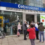 El Gobierno ordena trasladar 7.000 millones de dólares desde los fondos privados a Colpensiones