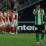 Braga reigns in Betis's gigantic collapse