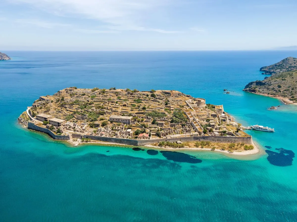A trip to Crete in autumn: myths, archaeology and traditions on the Greek island