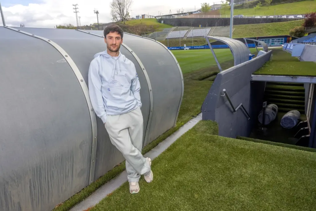 Jon Gorrotxategi: “I don’t hear the noise outside, I am guided by my work”