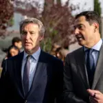 Moreno and Feijóo enter the healthcare battle over the doctors' strike despite the waiting lists having been an issue in Andalusia for some time