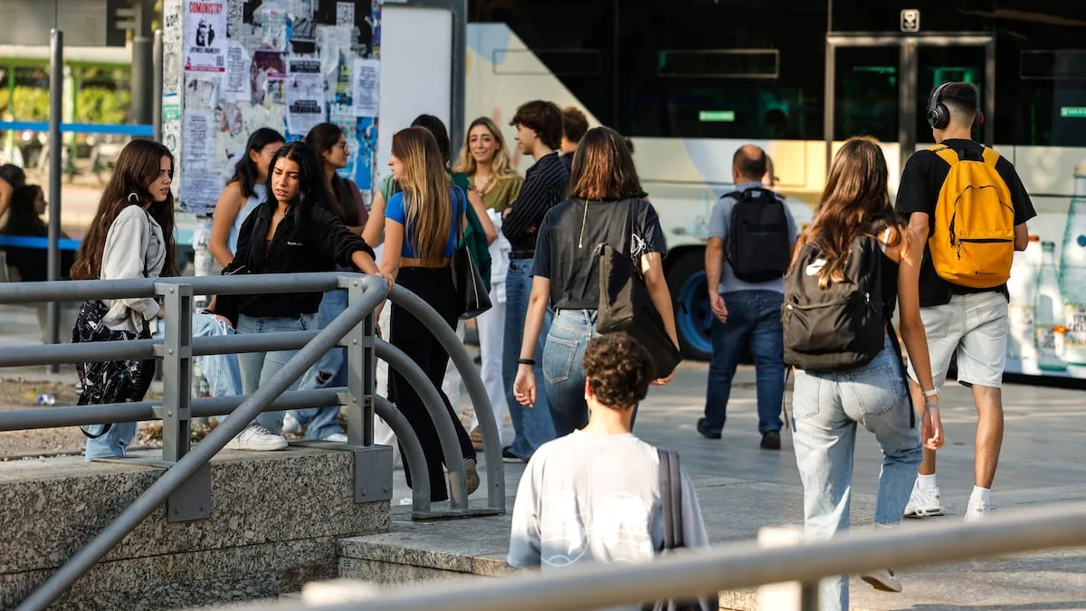 Economic discomfort and lack of expectations: why young people are moving away from the tax system