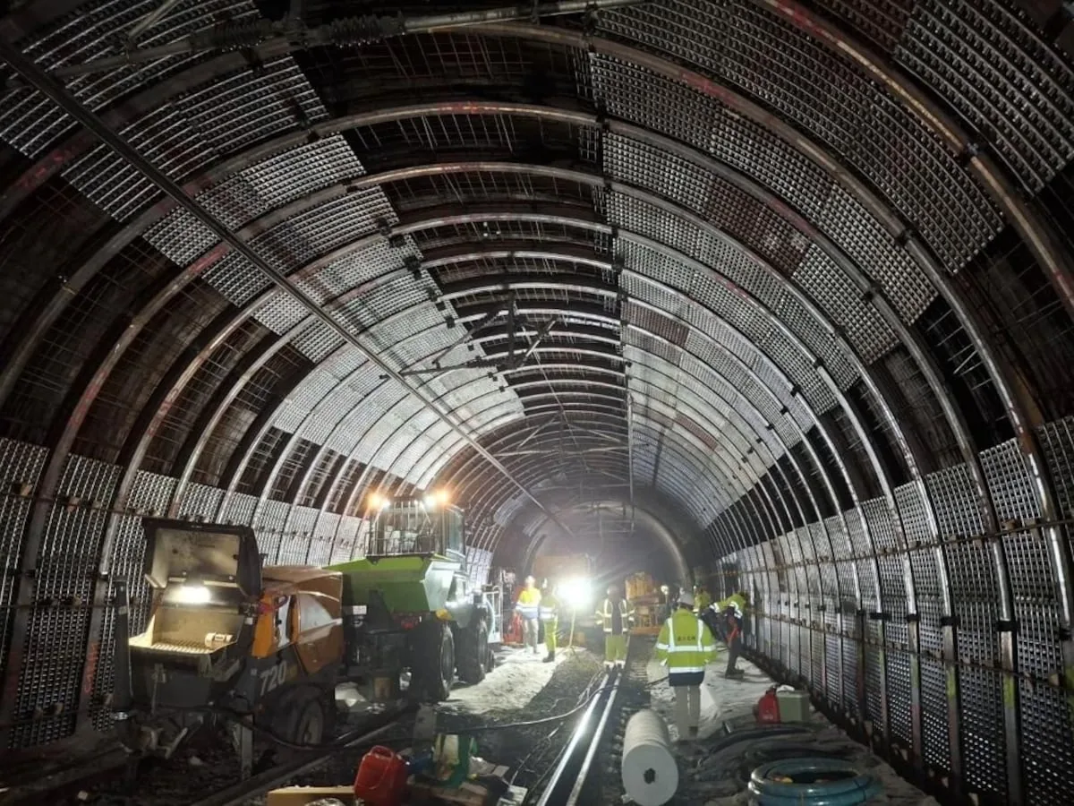 Adif will reopen freight rail traffic through the Rubí tunnel on the night of April 28