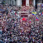 Más Madrid and Podemos demand that Ayuso condemn the "racist" chants at María Corina Machado's event