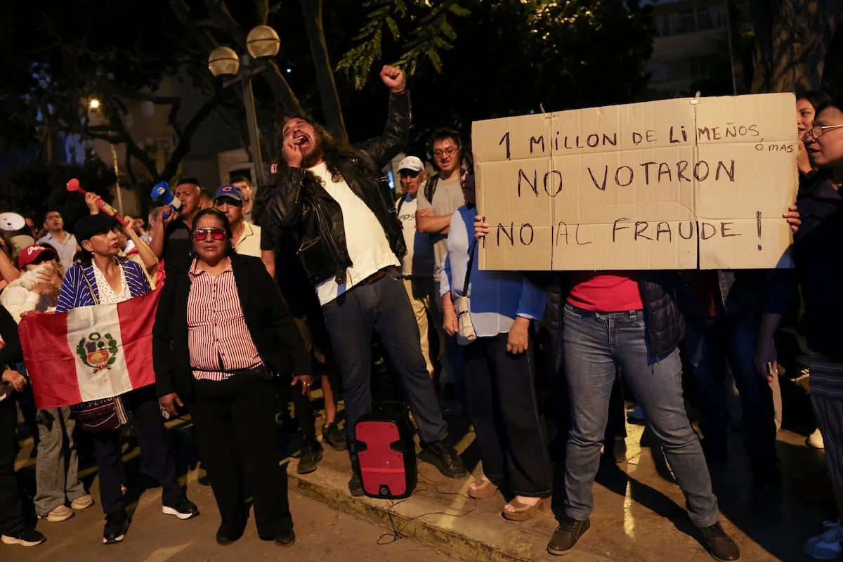 Slow-motion vote count in Peru: distrust undermines the legitimacy of the presidential first round