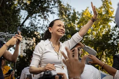 Paloma Valencia and Abelardo de la Espriella seek the support of María Corina Machado