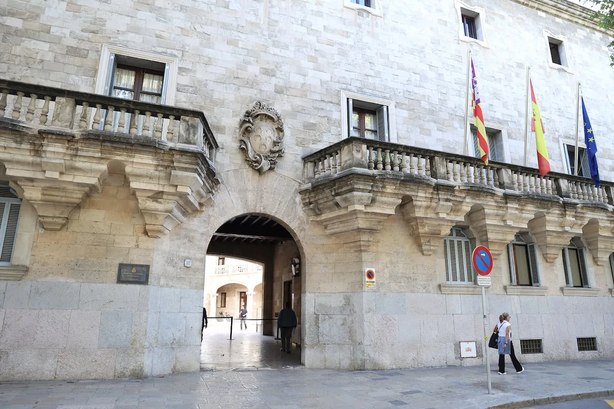 Sentenced to 13 years in prison for raping his 10-year-old stepdaughter in Palma and getting her pregnant