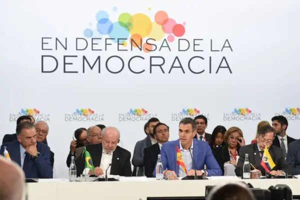 Sheinbaum, Lula and Petro close ranks in Barcelona to reverse Latin America's rightward shift