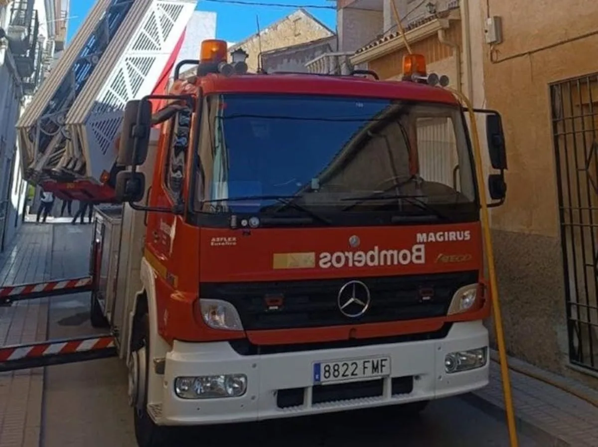 Two dead after scaffolding collapses at a construction site on a street in Benidorm
