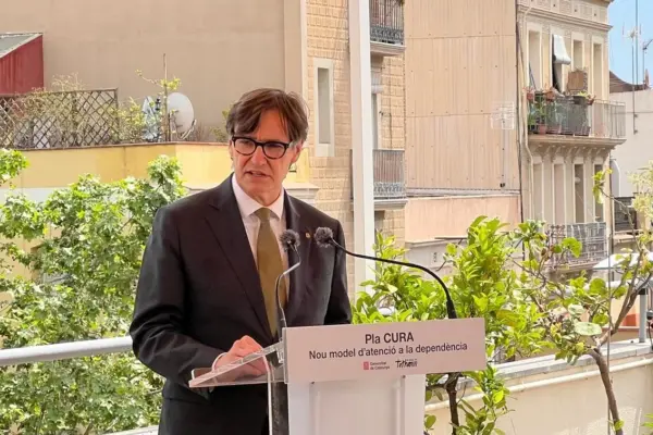 Catalonia will give universal aid of up to 200 euros to dependents waiting for their benefit