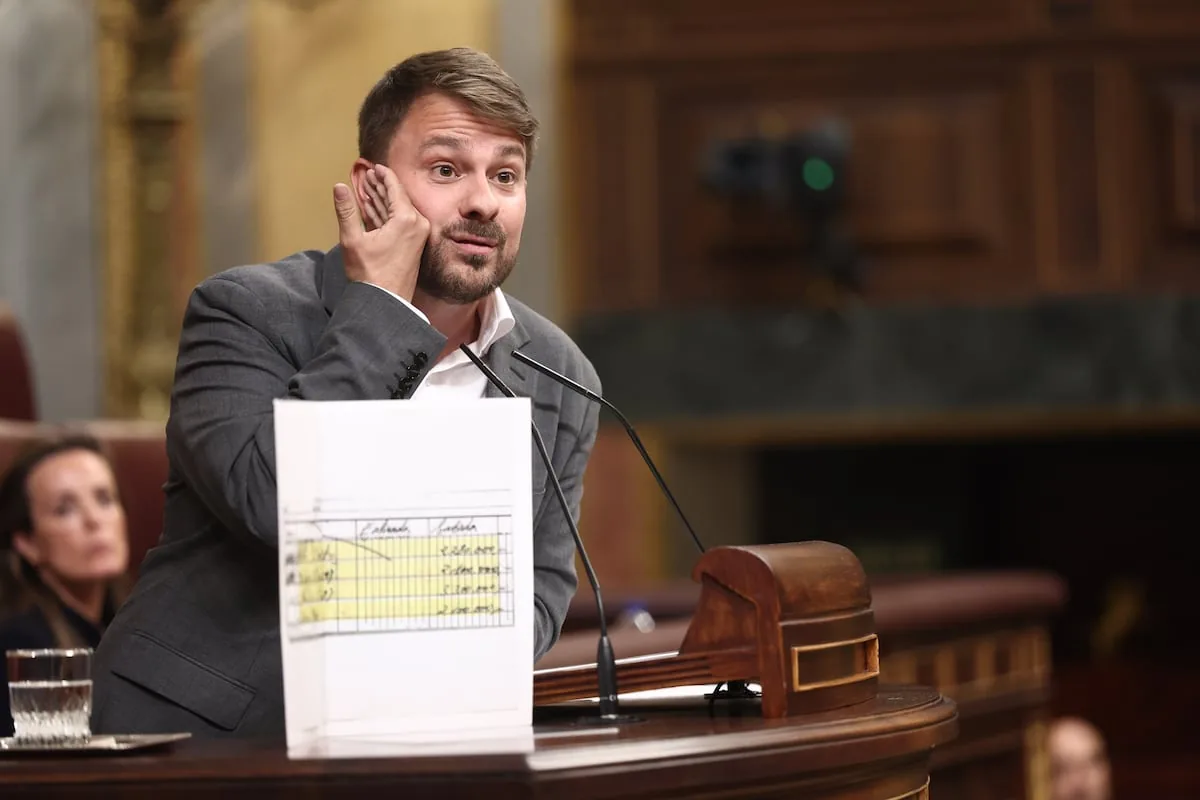 The PP proposes to lower the income from 1,800 to 900 euros to declare a family vulnerable