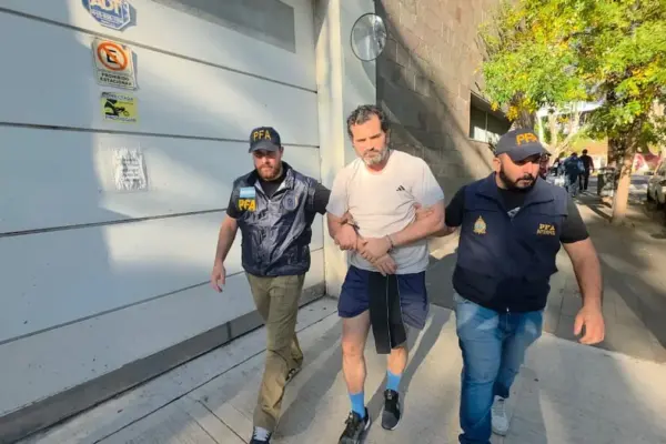 Arrested in Argentina Fernando Farías Laguna, one of the ringleaders of the Navy's huachicol network