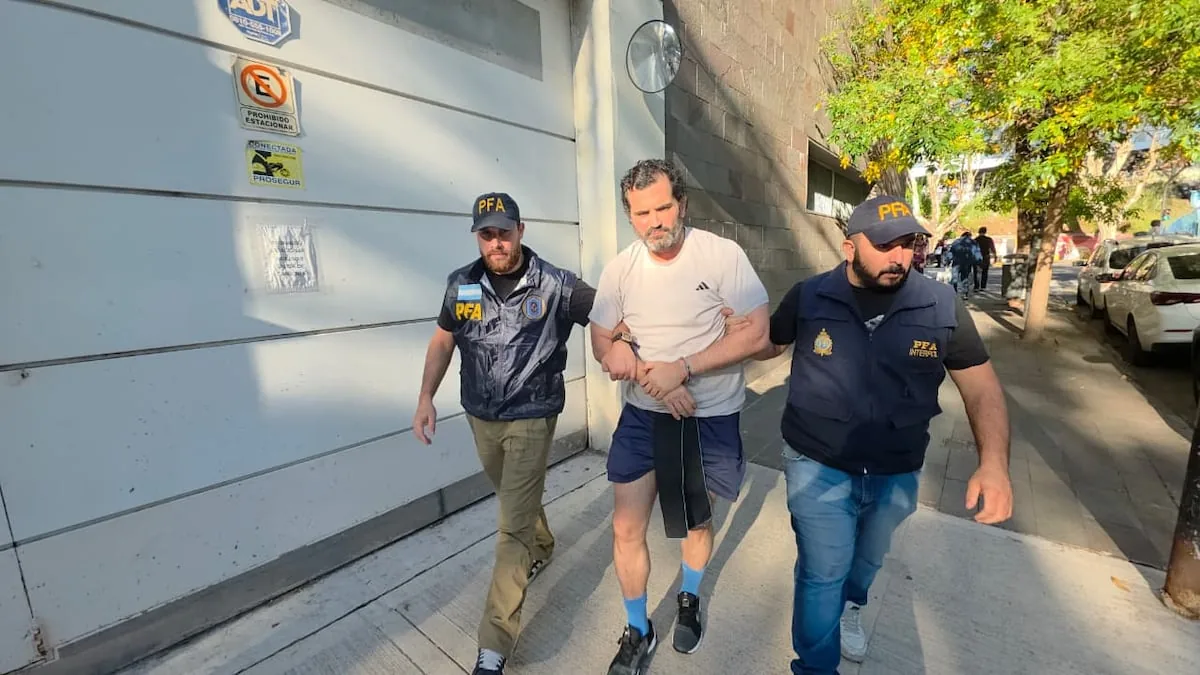 Arrested in Argentina Fernando Farías Laguna, one of the ringleaders of the Navy's huachicol network