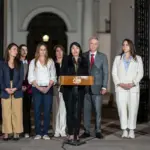 La justicia chilena descarta la prisión preventiva de los tres estudiantes imputados por agredir a la ministra Lincolao