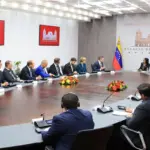 United States changes its envoys in Caracas just 100 days after the intervention