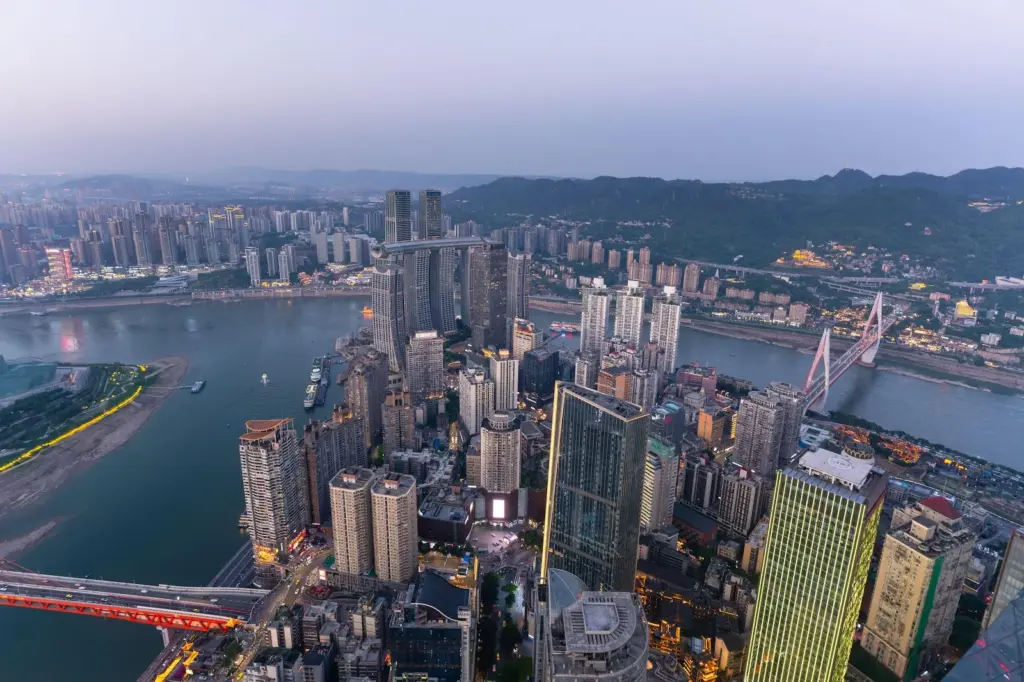 Panorámica de Chongqing con el río Yangtsé.