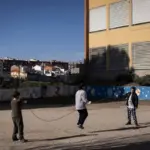 Almost 800 Catalan educational centers mobilize to suspend outings and camps next school year