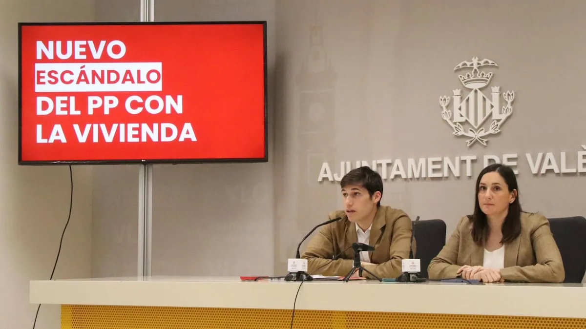 Socialists denounce a planning change in a VPP development in Valencia to add a swimming pool and common areas