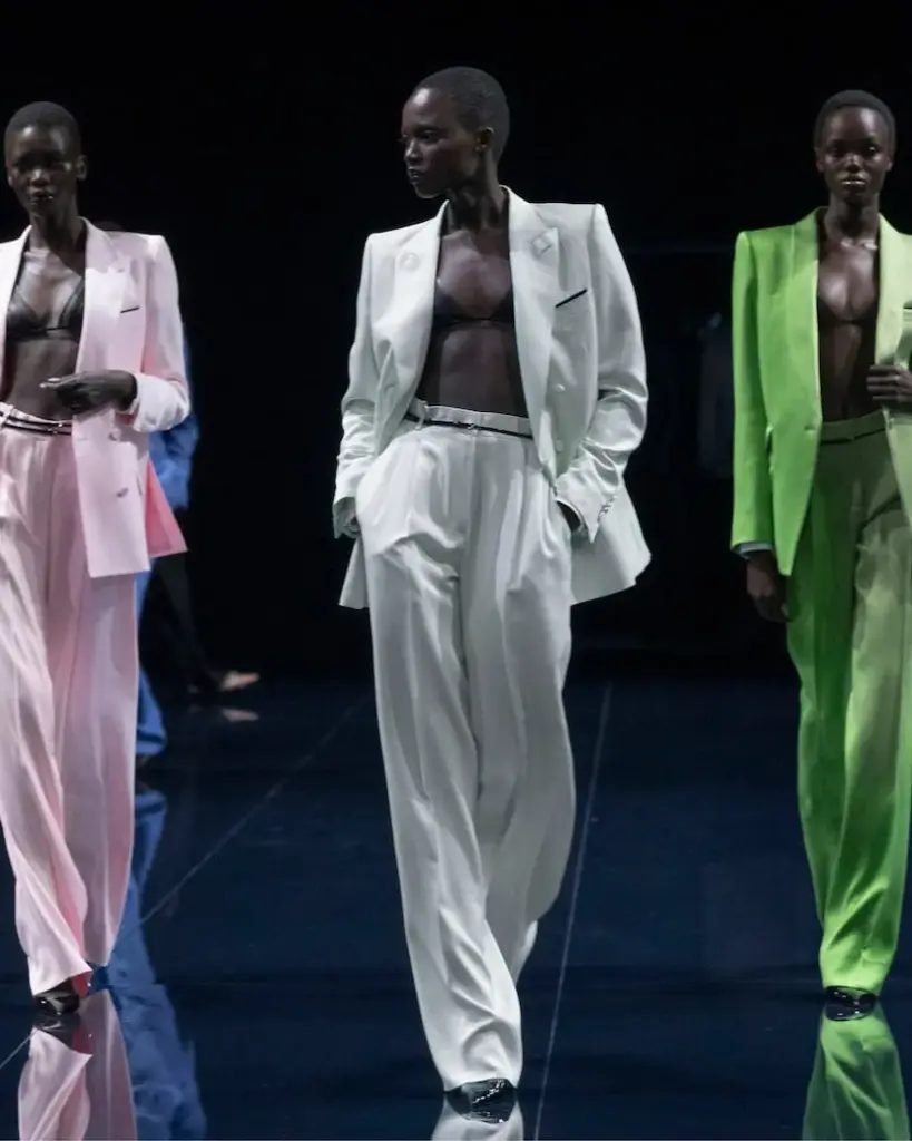 The existential crisis of fashion designers: between the dictatorship of 'scroll' and the greed of investment funds