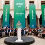 Moreno avoids detailing his healthcare program and demands Sánchez end the doctors' strike