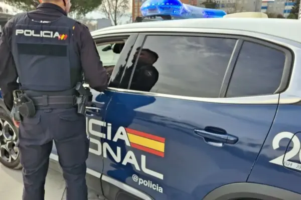 Arrested for recording more than 100 women with infrared cameras during intimate moments in Valladolid