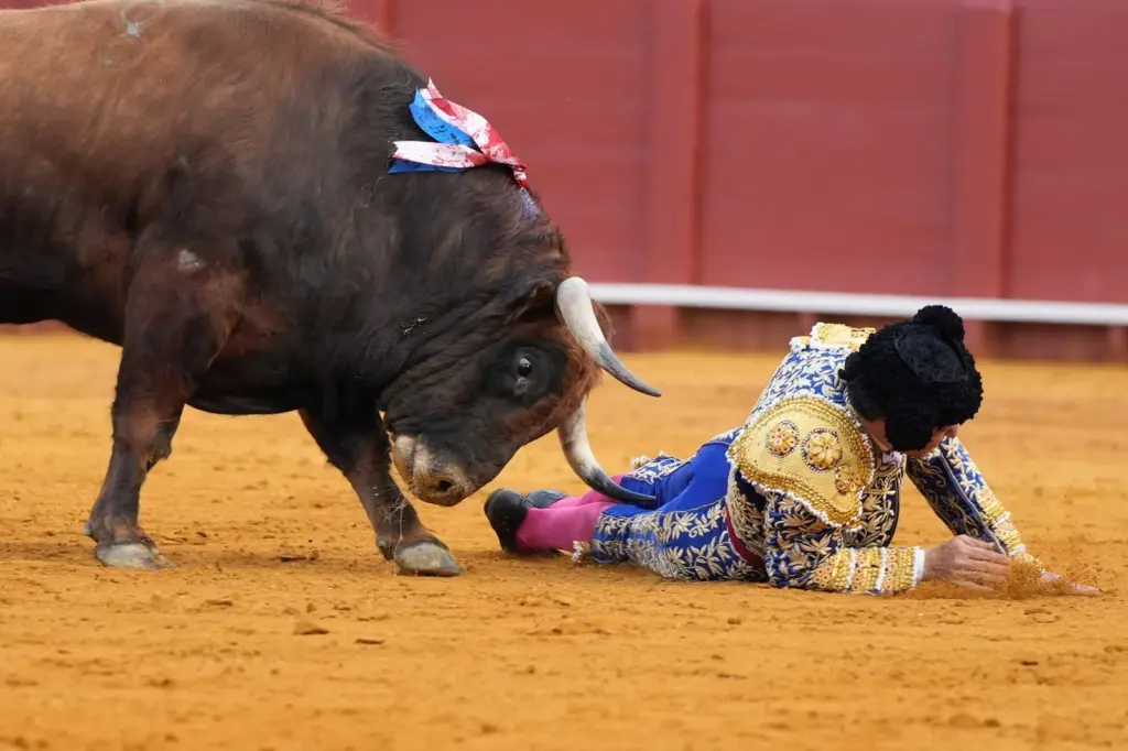 Morante spends the night in the ICU with a rectal perforation of uncertain evolution