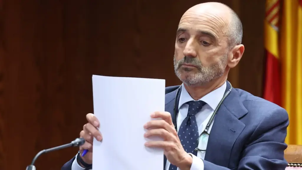 The strategy of businessman Julio Martínez will shape Zapatero's judicial future