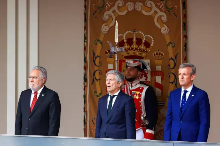 The King praises “the effort and brilliance” of Leonor de Borbón's military career